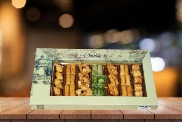 بوكس بقلاوة كبير